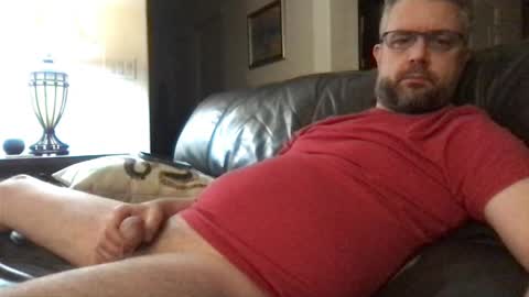 fleas1 online show from April 4, 6:21 am