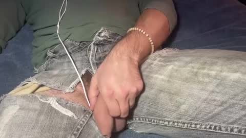 Snapshot of flow_art chatting on February 14, 4:47 am Flow Art online show from February 14, 4:47 am