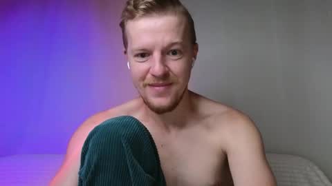 Alexander online show from November 24, 3:40 am