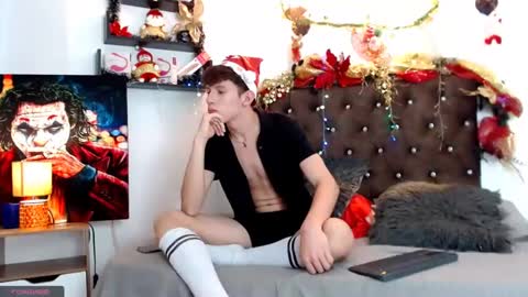 flowers109 online show from December 25, 9:43 pm