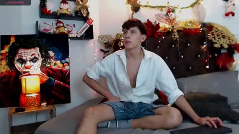 flowers109 online show from January 6, 9:32 pm