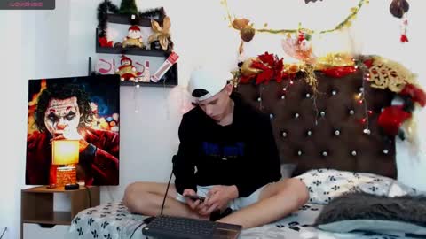 flowers109 online show from January 2, 9:50 pm