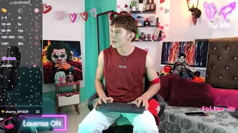 flowers109 online show from September 19, 11:15 pm