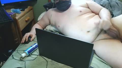 flufferbutt2 online show from April 19, 1:21 pm