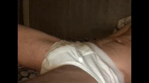 Snapshot of flyaway_3 chatting on December 25, 1:53 am flyaway_3 online show from December 25, 1:53 am