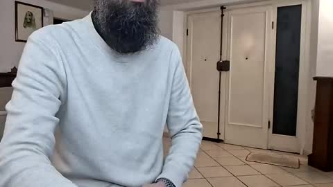 followmenow1985 online show from February 26, 11:50 pm