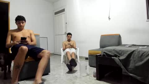 foot_master777 online show from December 8, 12:51 am