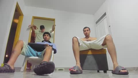 foot_master777 online show from January 23, 3:26 am