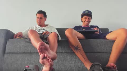 foot_master777 online show from March 5, 1:28 pm