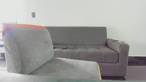 foot_master777 online show from March 12, 3:07 pm