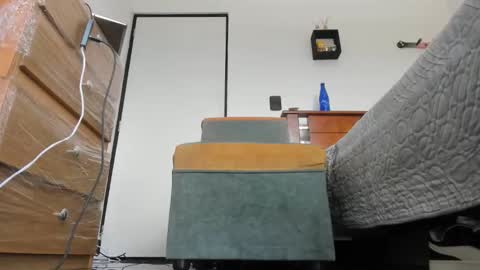 foot_master777 online show from October 21, 5:38 pm