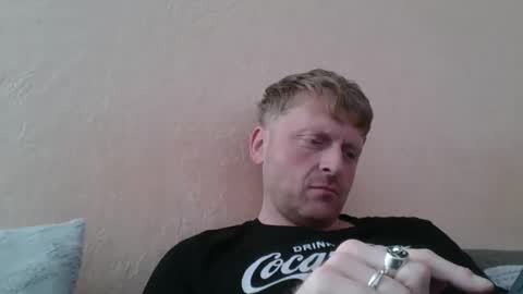 Snapshot of forgotten_lover chatting on September 19, 9:10 am forgotten_lover online show from September 19, 9:10 am