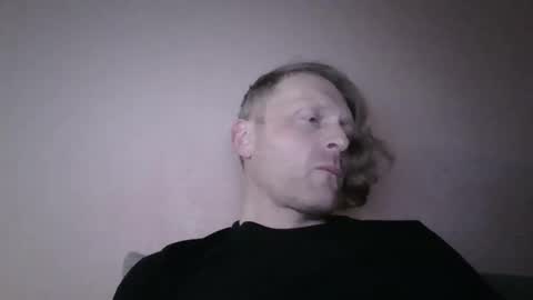 Snapshot of forgotten_lover chatting on December 2, 3:23 pm forgotten_lover online show from December 2, 3:23 pm