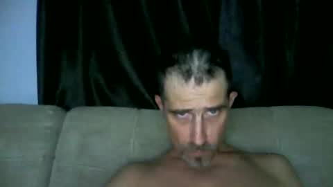 Snapshot of fouraide42 chatting on October 23, 6:17 am fouraide42 online show from October 23, 6:17 am