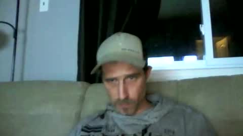 Snapshot of fouraide42 chatting on February 21, 4:18 am fouraide42 online show from February 21, 4:18 am