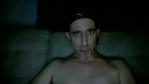 Snapshot of fouraide42 chatting on February 27, 10:37 am fouraide42 online show from February 27, 10:37 am