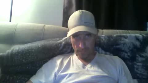 Snapshot of fouraide42 chatting on December 13, 11:13 am fouraide42 online show from December 13, 11:13 am