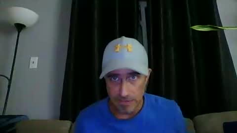 Snapshot of fouraide42 chatting on September 9, 2:22 am fouraide42 online show from September 9, 2:22 am