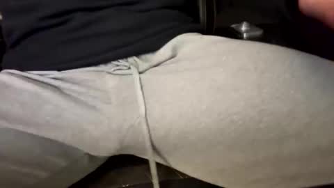 MikeCheckedLooper online show from February 3, 6:57 pm