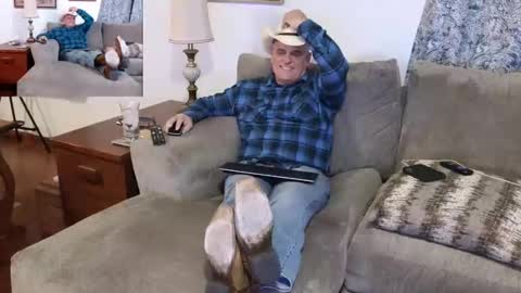 Hunter online show from February 5, 3:13 am