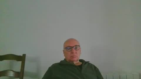 Snapshot of fra94 chatting on October 13, 1:28 pm fra94 online show from October 13, 1:28 pm