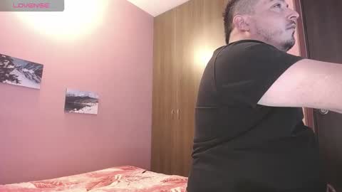 Juan online show from March 22, 2:49 am