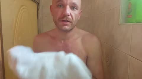 FrankieFuckMeXX online show from June 23, 6:33 pm