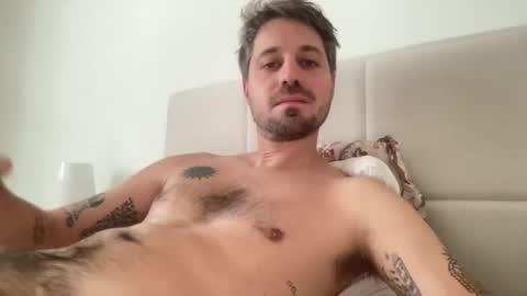 Snapshot of frankybiiig chatting on September 18, 8:38 am thegoodandbiiig online show from September 18, 8:38 am