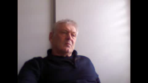 frannkboy61 online show from May 13, 11:51 am