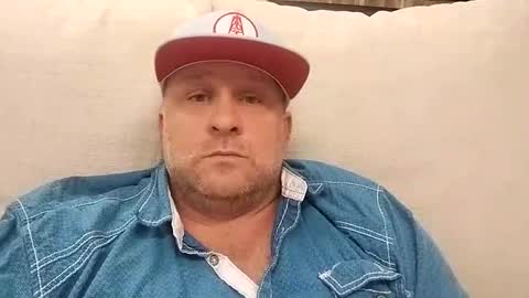 poundyouout1969 online show from October 5, 9:52 pm