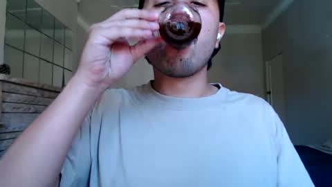 Snapshot of fred_555 chatting on February 18, 1:10 am fred_555 online show from February 18, 1:10 am