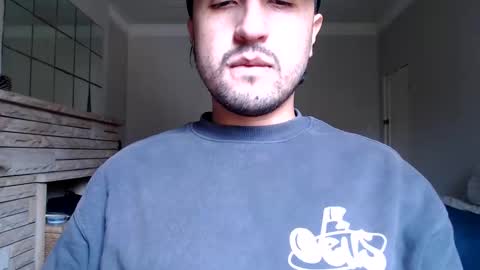 Snapshot of fred_555 chatting on February 25, 2:58 am fred_555 online show from February 25, 2:58 am