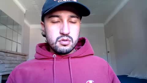 Snapshot of fred_555 chatting on February 15, 11:05 pm fred_555 online show from February 15, 11:05 pm