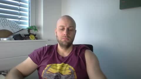 Snapshot of freddow chatting on January 7, 2:49 pm freddow online show from January 7, 2:49 pm