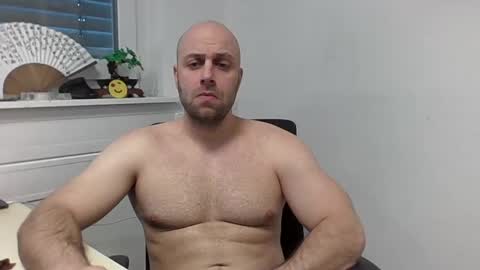 Snapshot of freddow chatting on January 27, 3:28 pm freddow online show from January 27, 3:28 pm