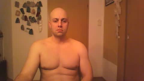 Snapshot of freddow chatting on December 10, 10:27 pm freddow online show from December 10, 10:27 pm