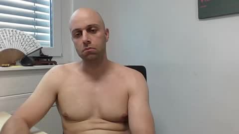 Snapshot of freddow chatting on October 13, 2:56 pm freddow online show from October 13, 2:56 pm