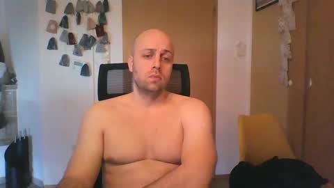 Snapshot of freddow chatting on December 5, 11:49 am freddow online show from December 5, 11:49 am