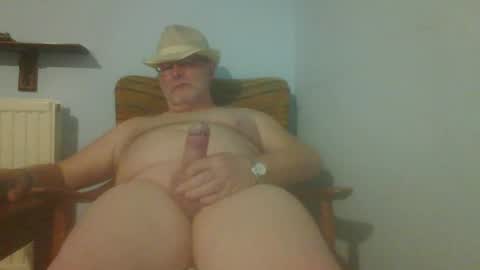 freddy_foreskin999837 online show from June 15, 11:08 pm