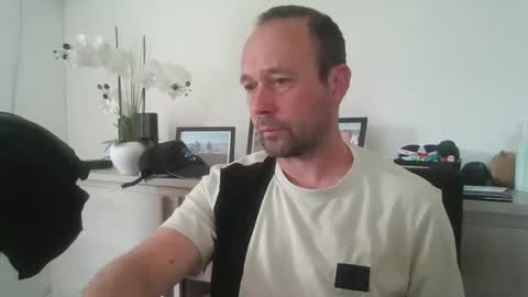 fredodu41 online show from May 1, 11:35 am