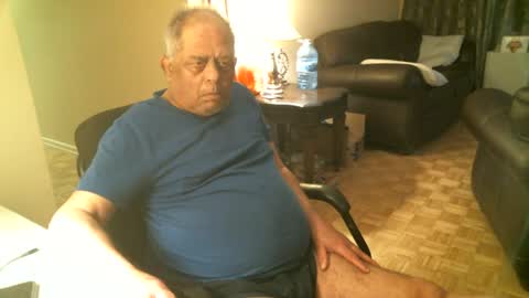 fredthetiger online show from July 4, 2:58 am