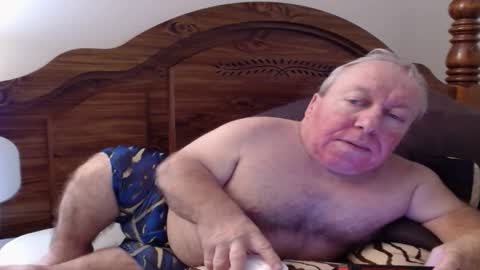 Cute Lil Man online show from November 15, 7:32 am