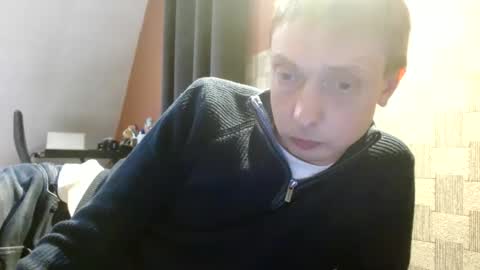 Snapshot of french59121 chatting on December 8, 7:43 pm Antoine online show from December 8, 7:43 pm