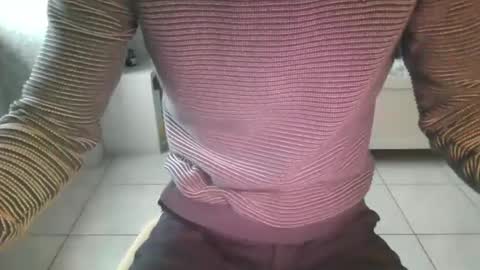 Snapshot of french_666999 chatting on January 9, 12:41 pm French 666999 online show from January 9, 12:41 pm