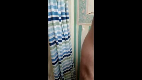 Ellis online show from April 8, 9:41 am