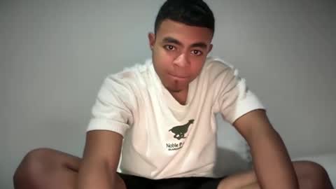 freyva_ online show from February 6, 11:58 pm