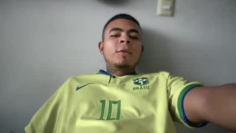 freyva_ online show from February 20, 6:57 pm