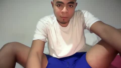 freyva_ online show from February 1, 12:51 am