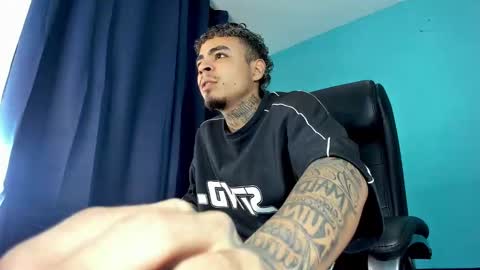 freyva_ online show from September 17, 2:34 am