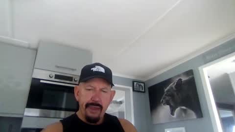 Snapshot of friskyneedsum chatting on October 21, 12:19 pm bob online show from October 21, 12:19 pm